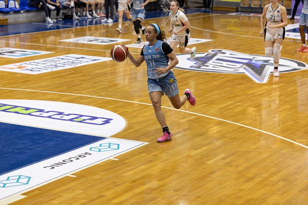 Jada Williams, Csata TKK