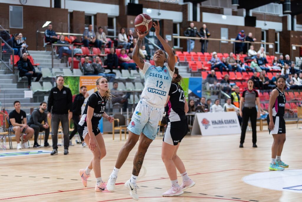 Zada Williams, Csata TKK